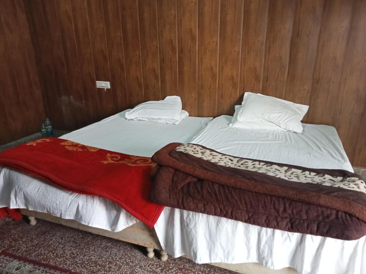 Guest house Somnath *